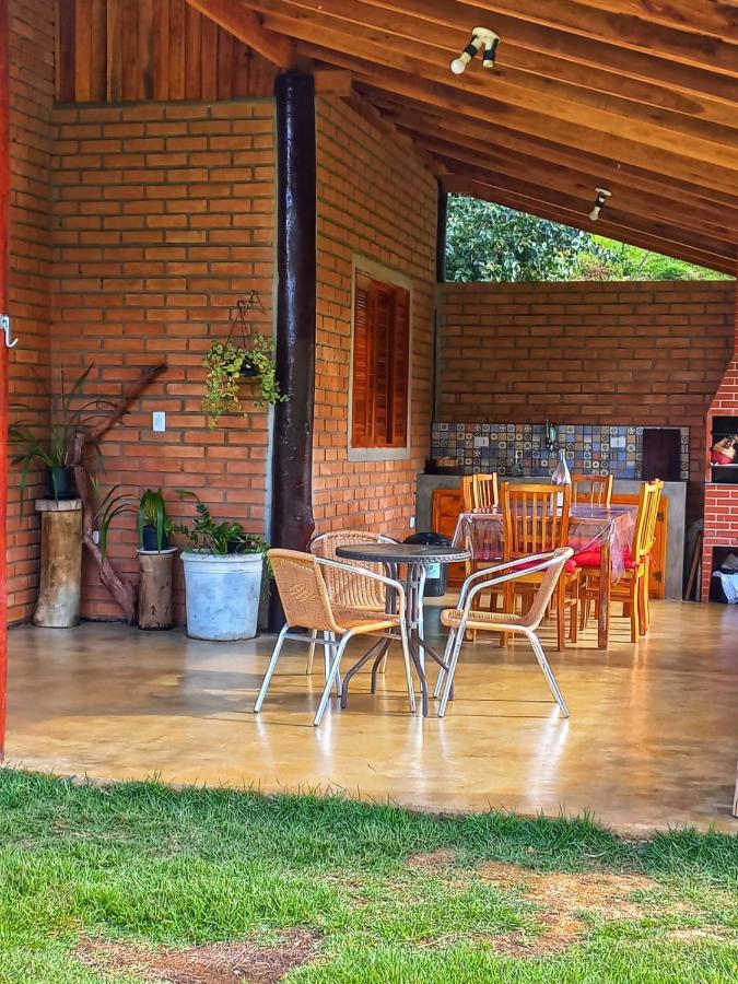 Chale Araucaria- Vale Das Pedras Mg Sapucai-Mirim Εξωτερικό φωτογραφία
