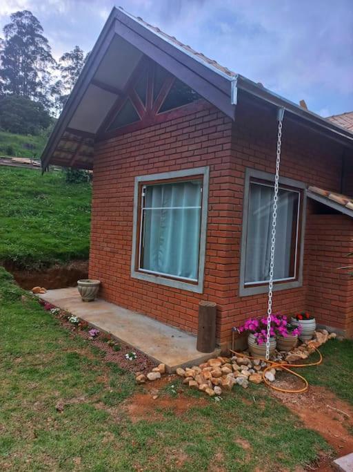 Chale Araucaria- Vale Das Pedras Mg Sapucai-Mirim Εξωτερικό φωτογραφία